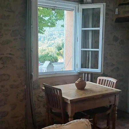 Mas Tulipe De Soie Bed & Breakfast Bevons