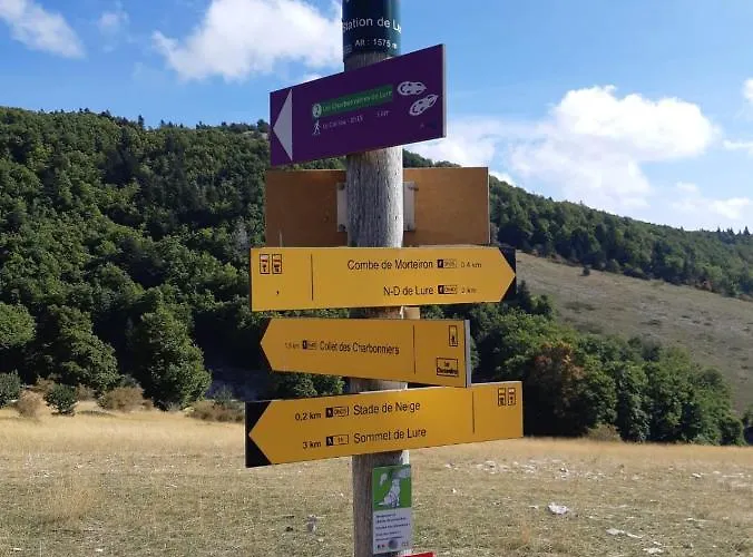 Mas Tulipe De Soie Bed & Breakfast Bevons