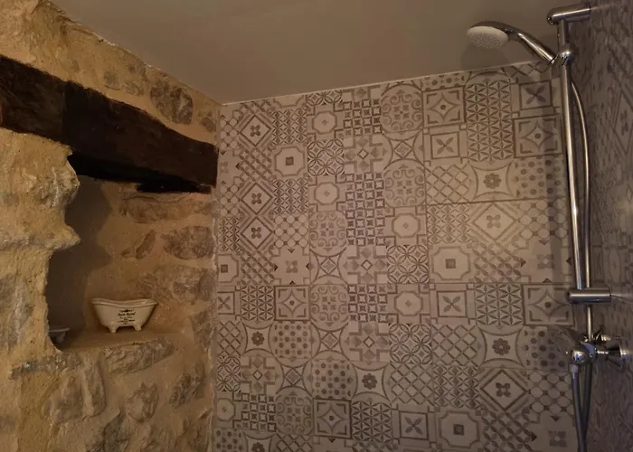 Mas Tulipe De Soie Bed & Breakfast Bevons