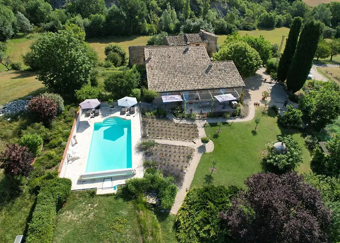 Mas Tulipe De Soie 3* Bevons